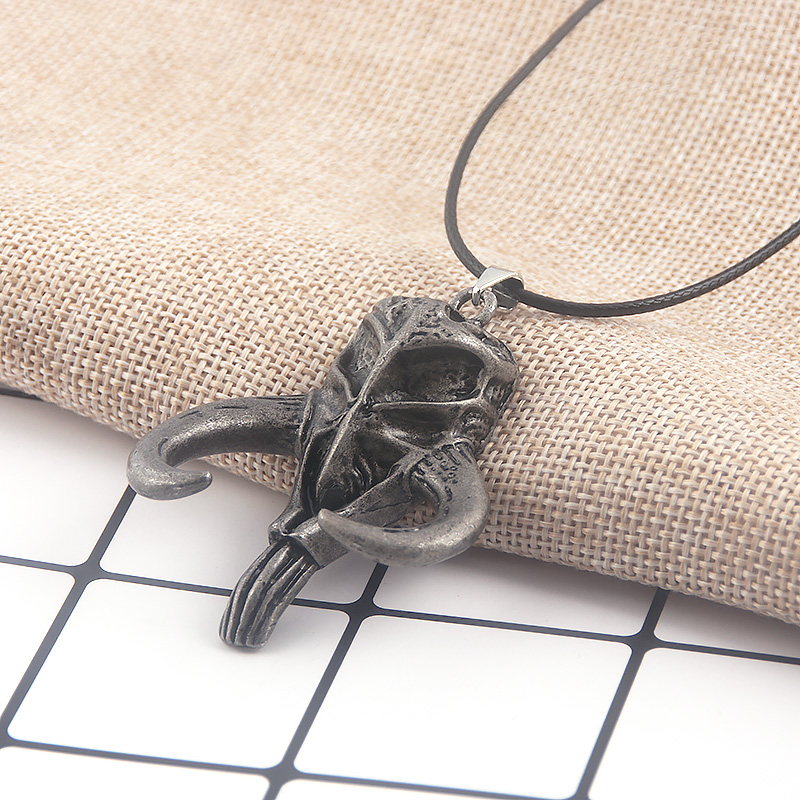 Collier crâne mandalorien myso - Vintage Alarm Clock avis et prix